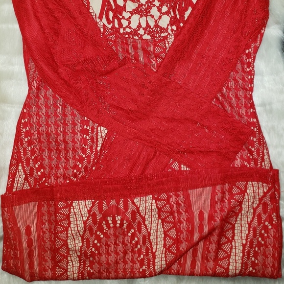 Red Embroidered Dress with Inner Cream Layer - Picture 6 of 8